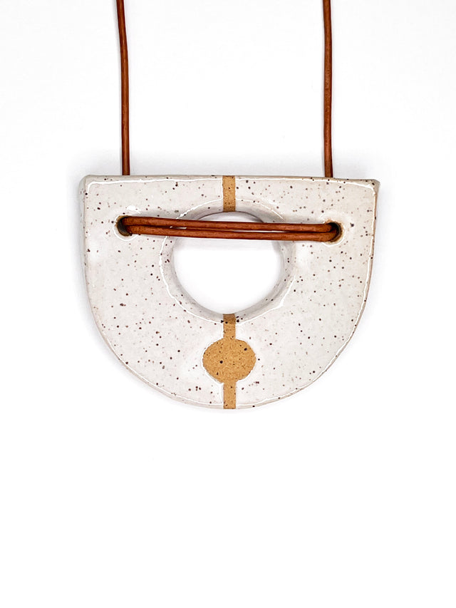 Arch Necklace