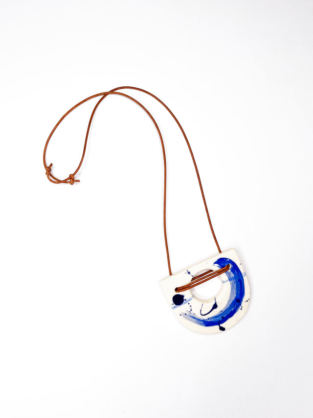 Arch Necklace